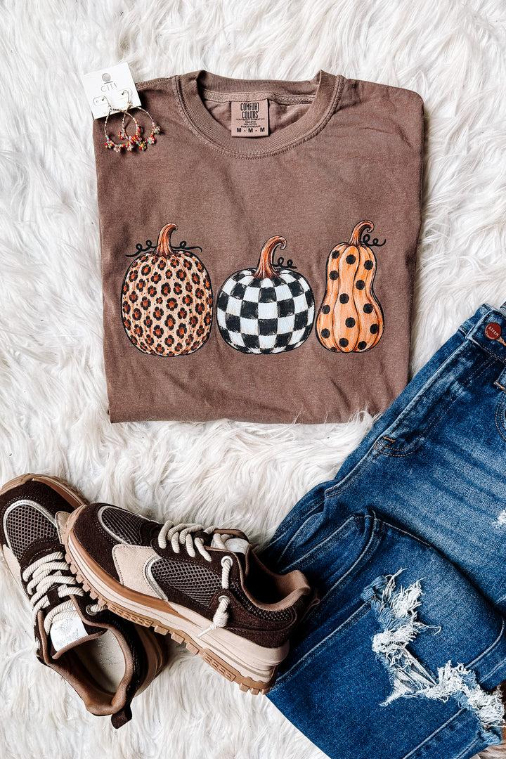 Trendy Pumpkin Trio Graphic Tee - Espresso