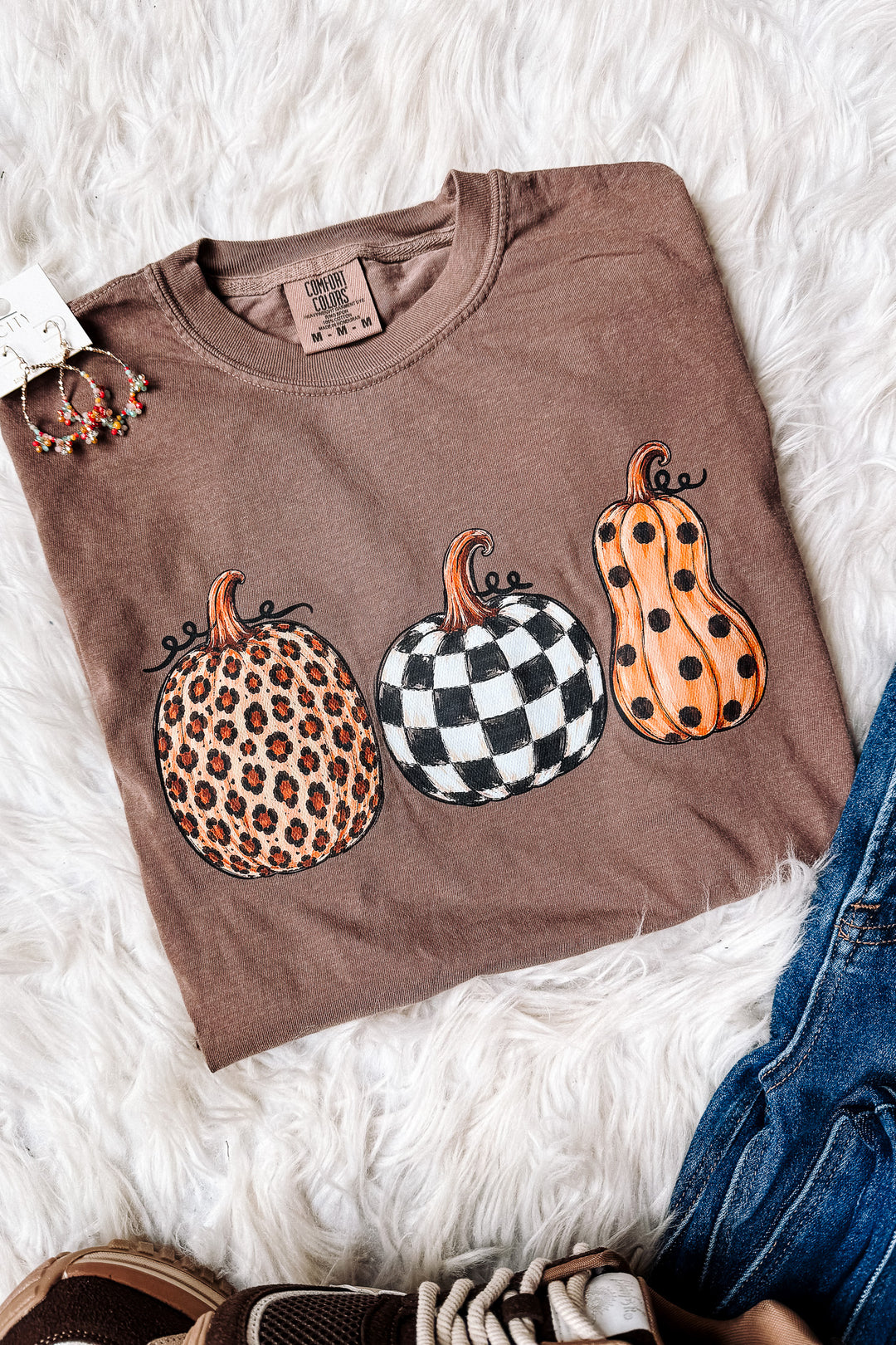 Trendy Pumpkin Trio Graphic Tee - Espresso