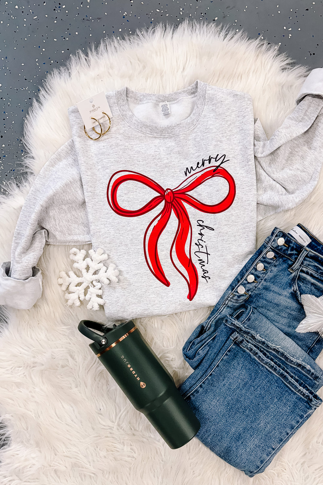 Long Ribbon Merry Christmas Crewneck Sweatshirt - Ash Grey