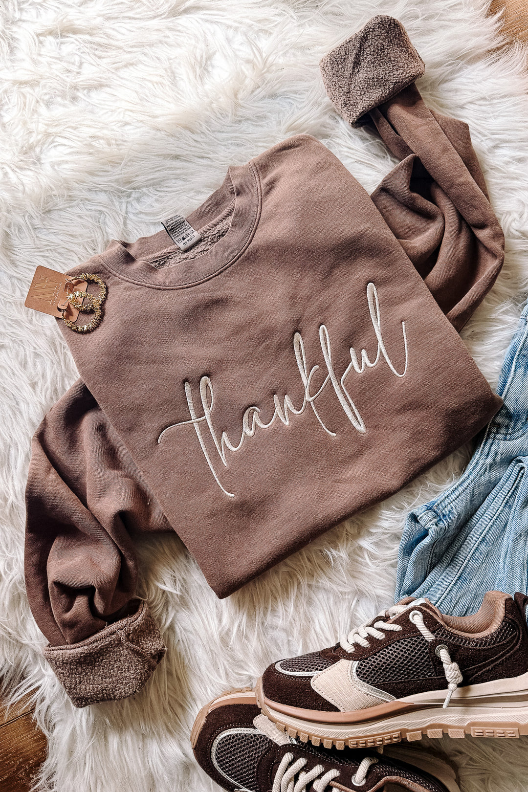 Thankful Embroidered Sweatshirt - Multiple Colors
