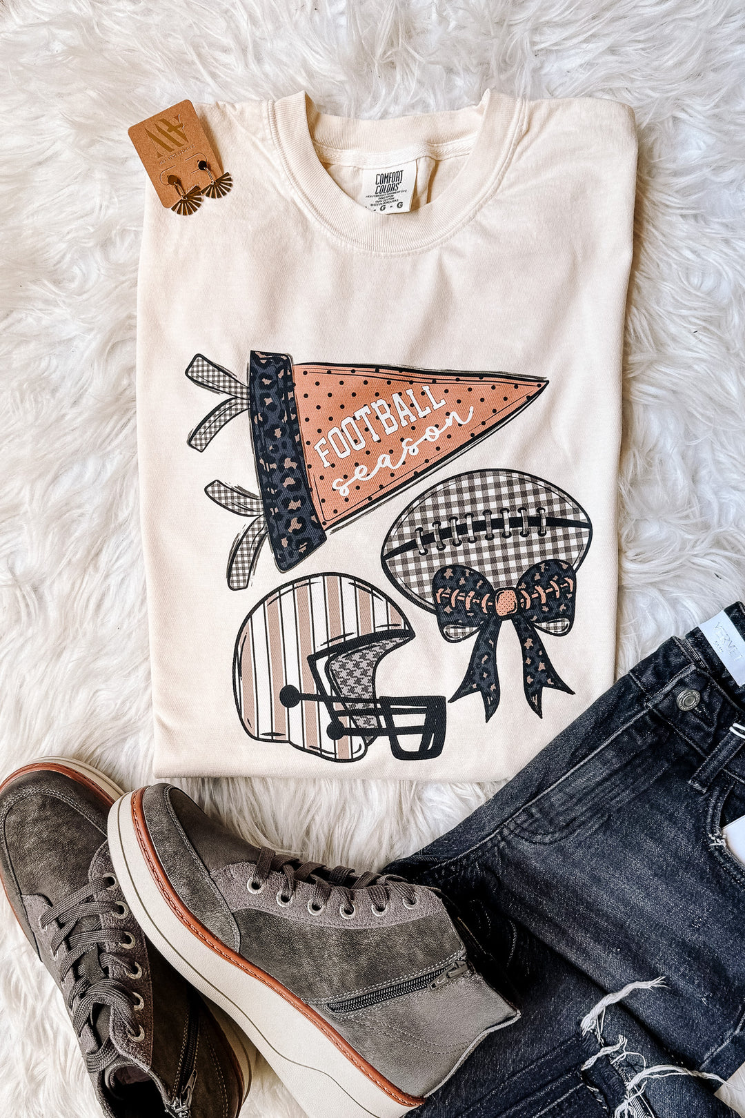 Helmet, Football, Pennant Flag Icons Graphic Tee - Ivory