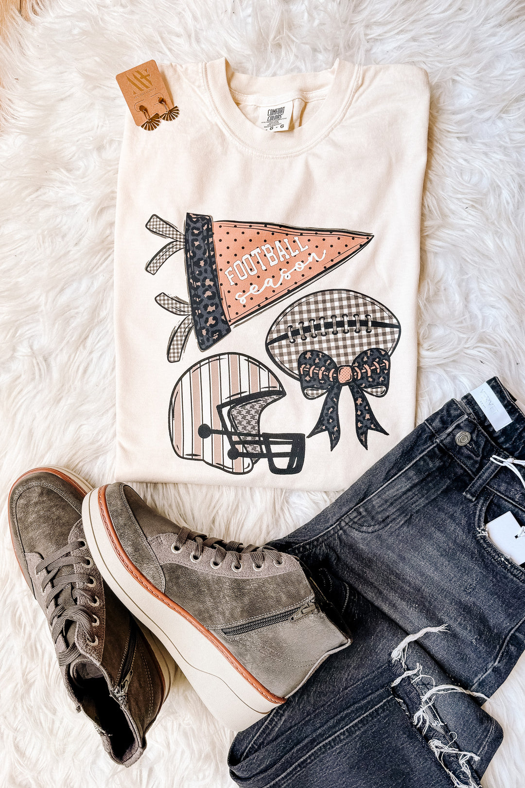 Helmet, Football, Pennant Flag Icons Graphic Tee - Ivory