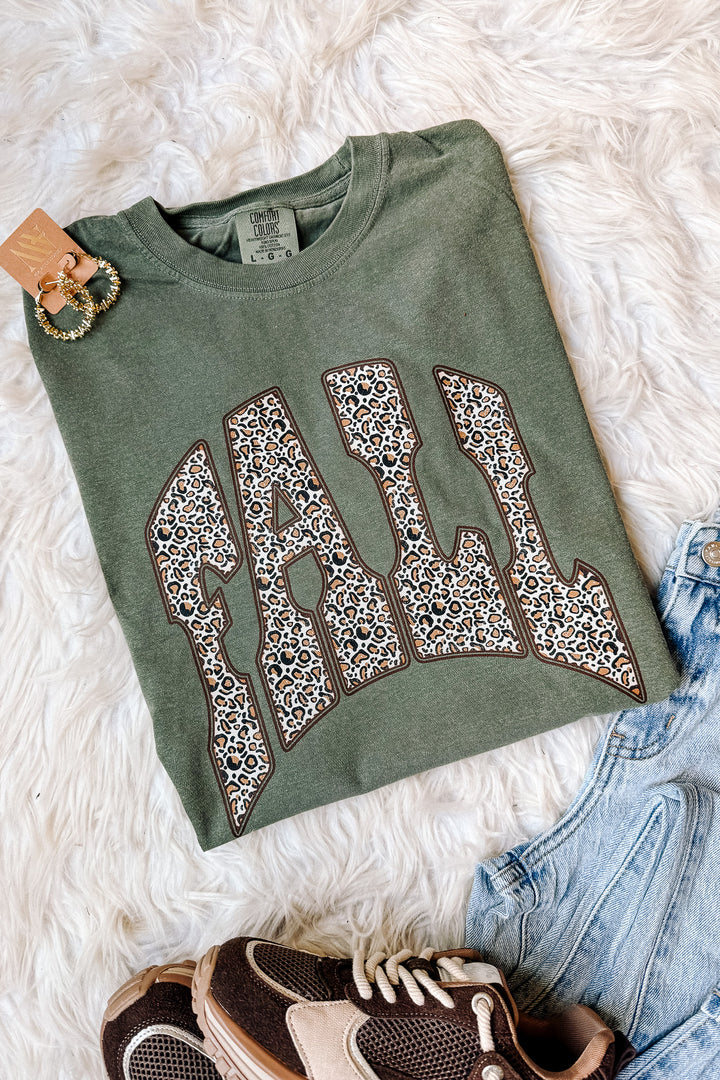 Leopard Fall Graphic Tee - Moss