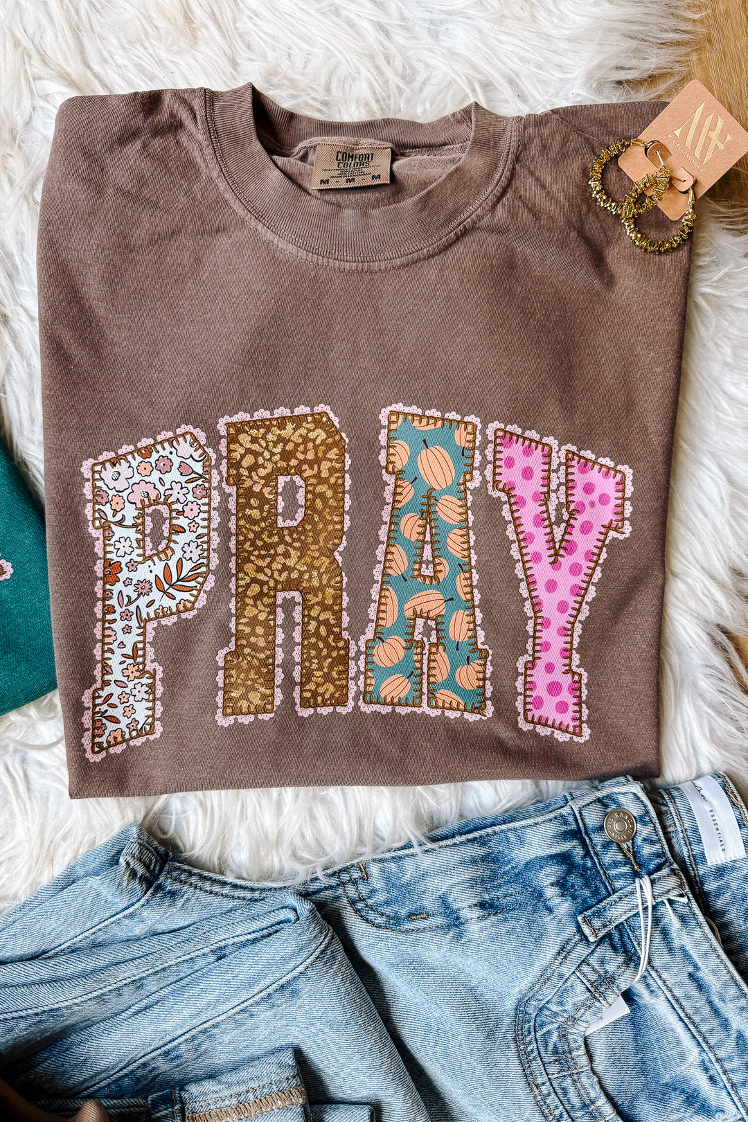 Fall Pattern PRAY Graphic Tee - Multiple Colors
