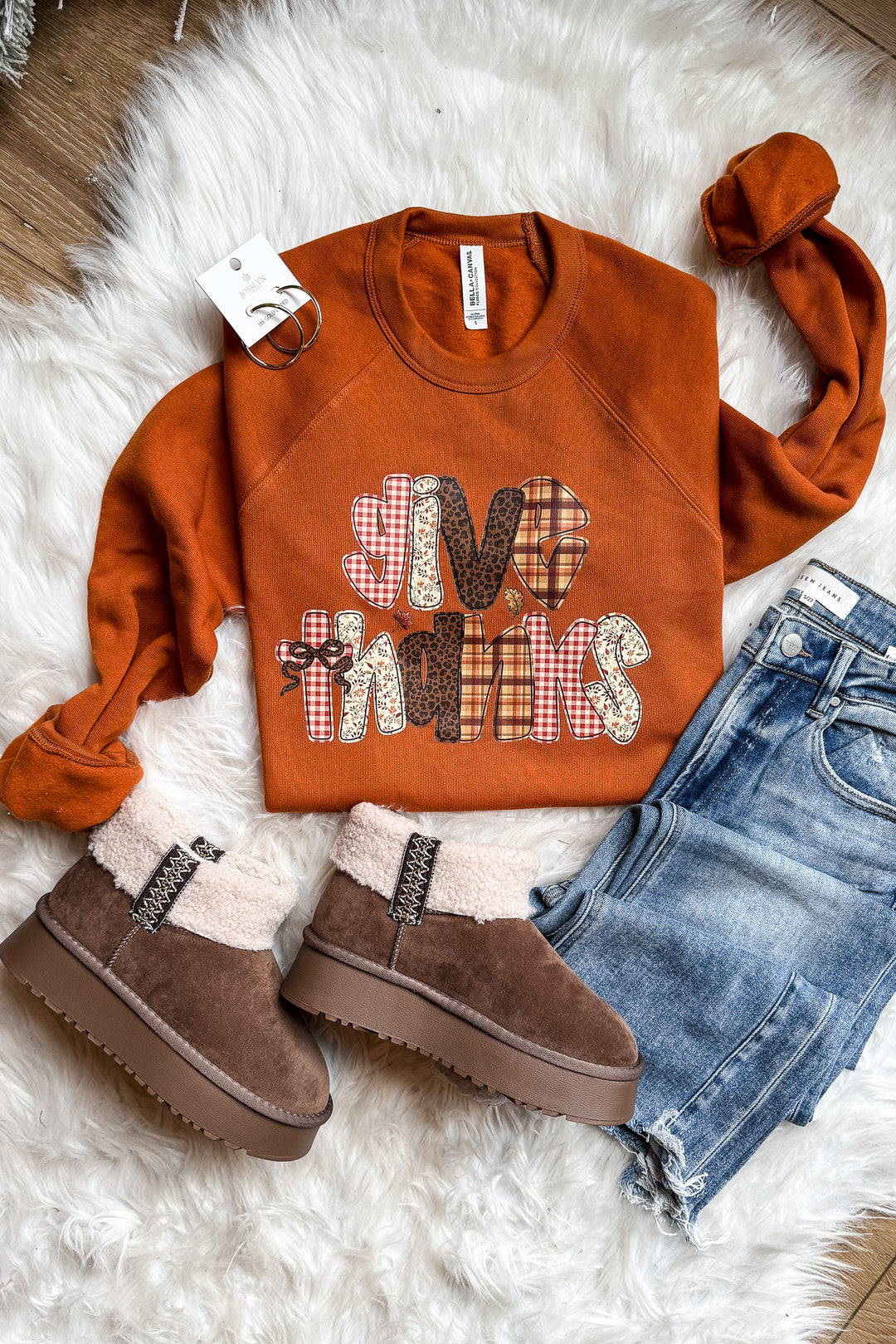 *DEAL* Give Thanks Graphic Sweatshirt - Autumn