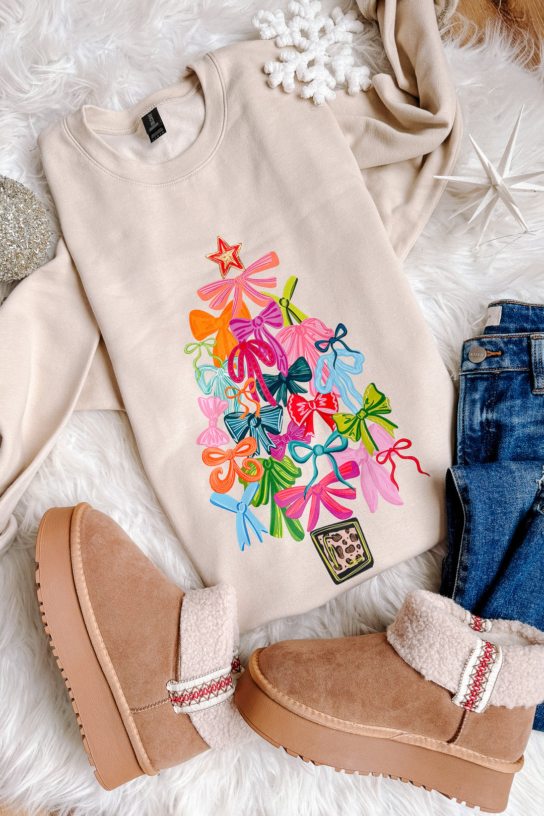 Ribbon Rush Tree Graphic Sweatshirt - Sand