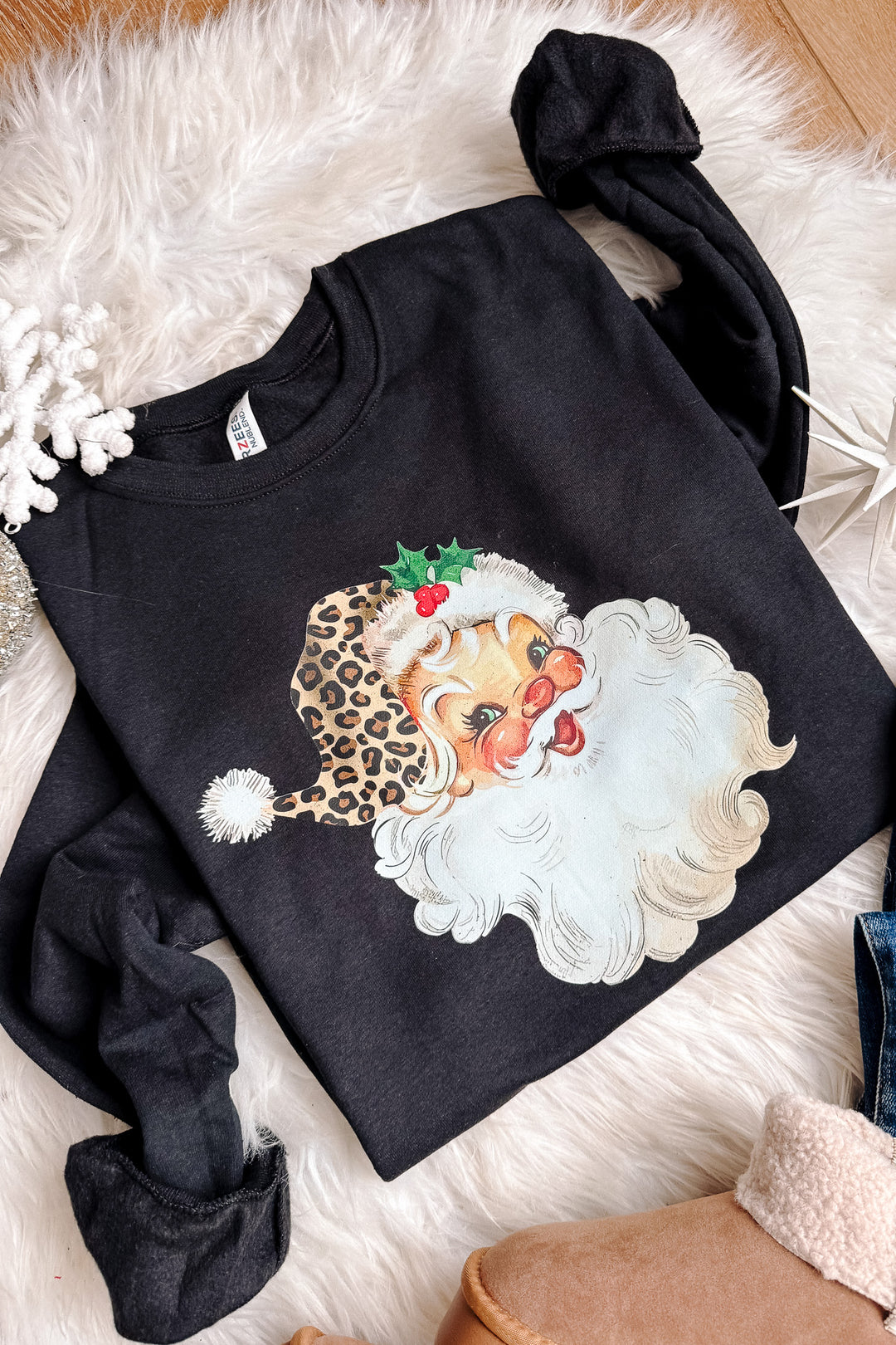 Leopard Retro Santa Graphic Sweatshirt - Black