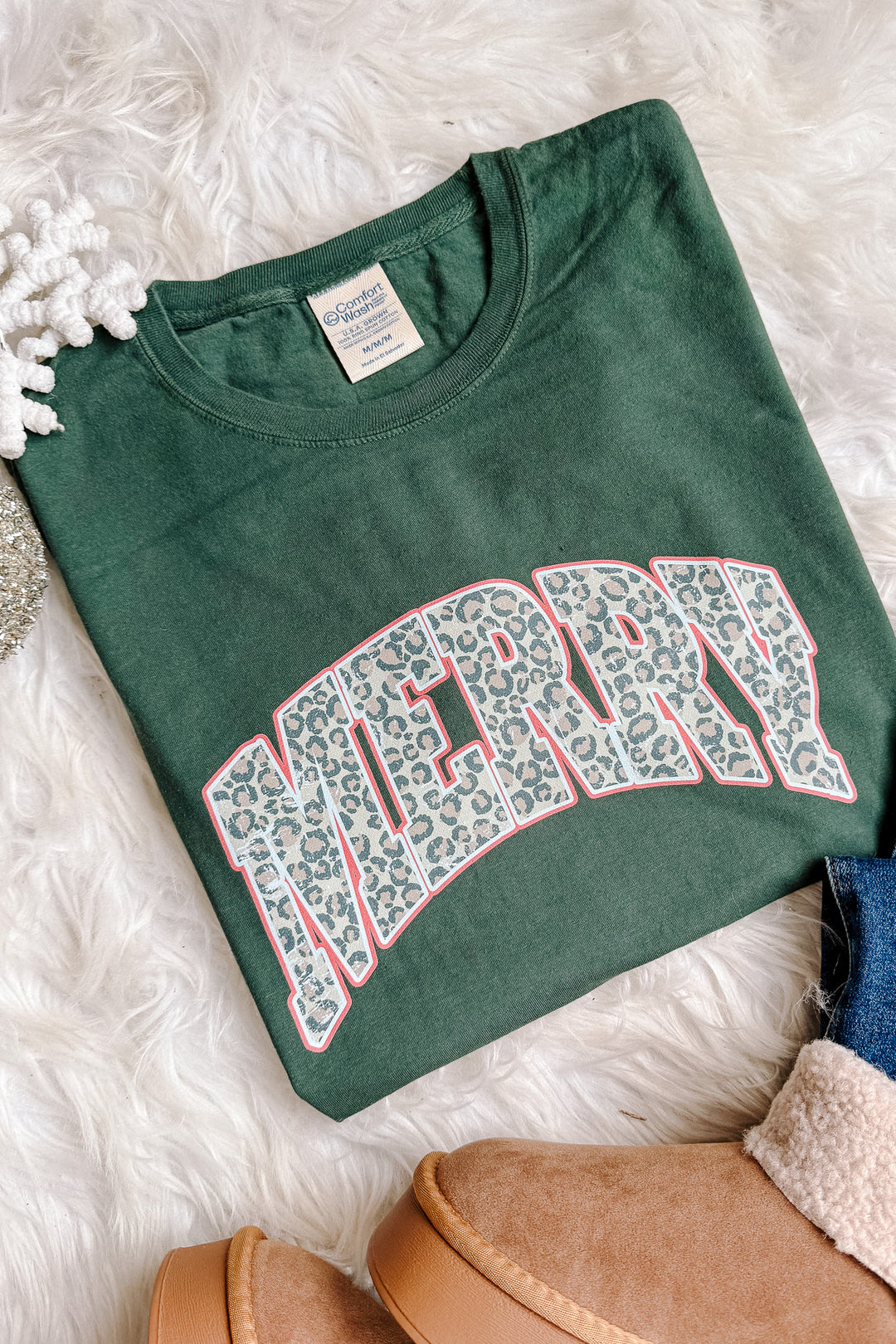 Leopard Merry Graphic Tee - Field Green