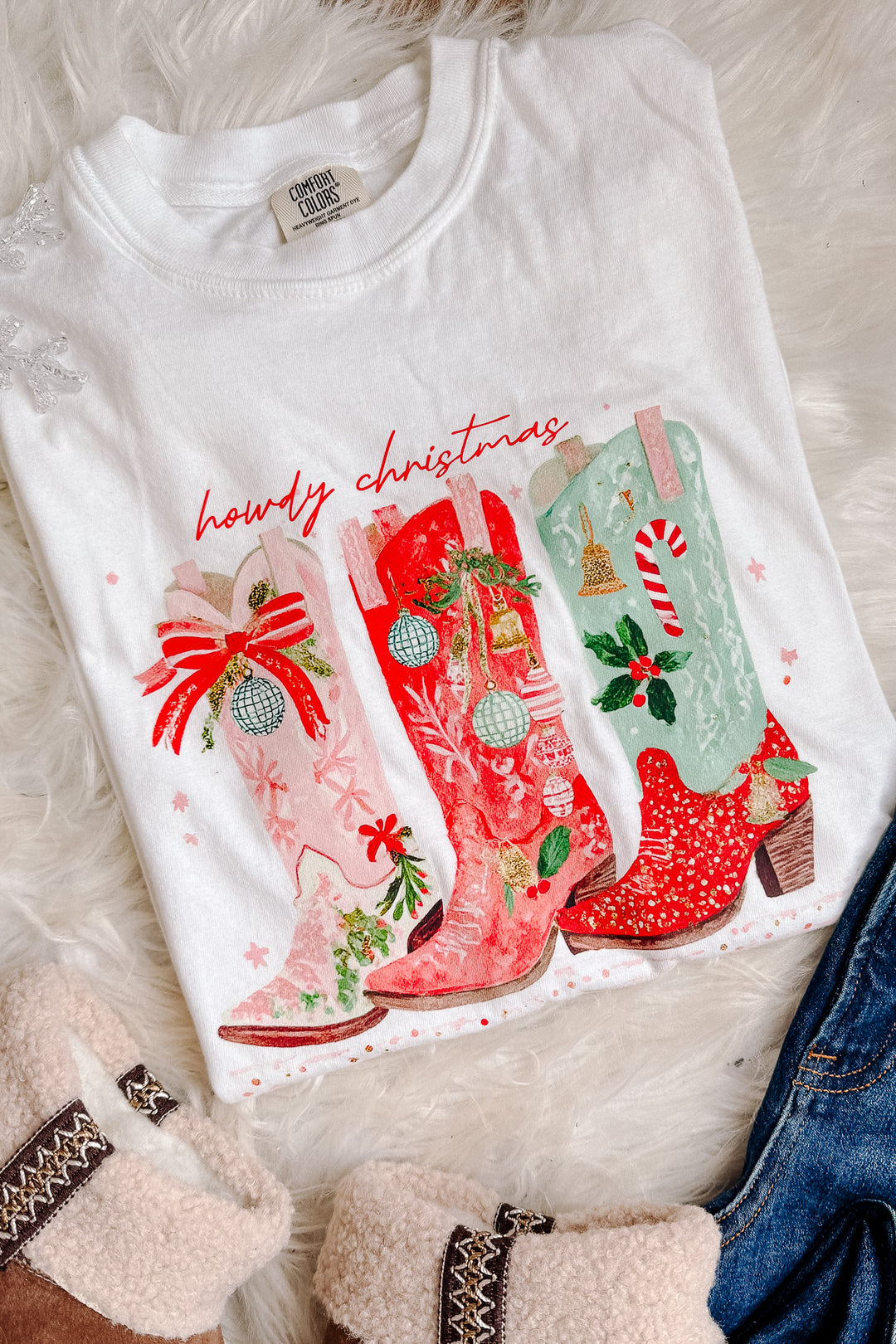 Howdy Christmas Graphic Tee - White