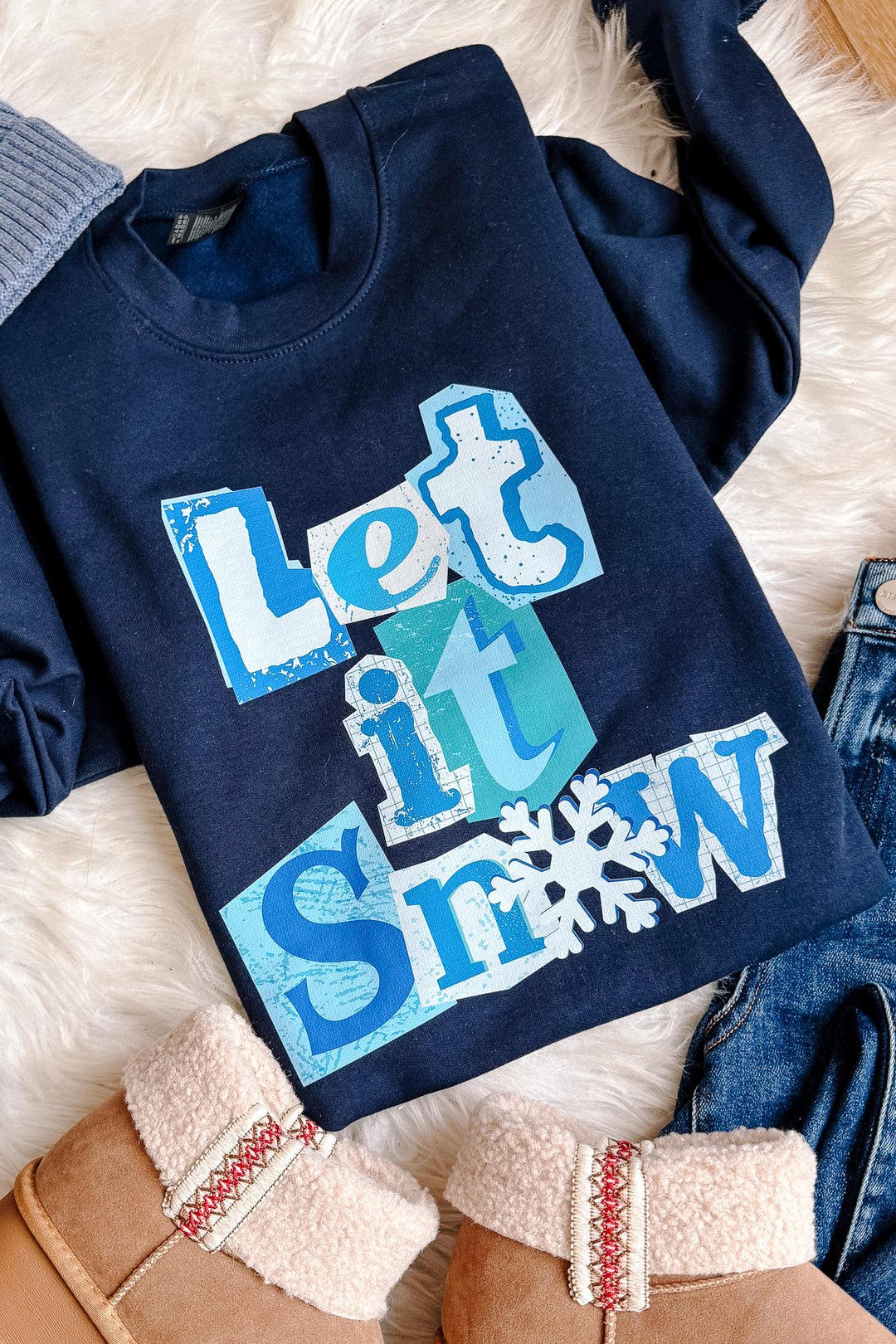 Let It Snow Graphic Sweatshirt - Navy