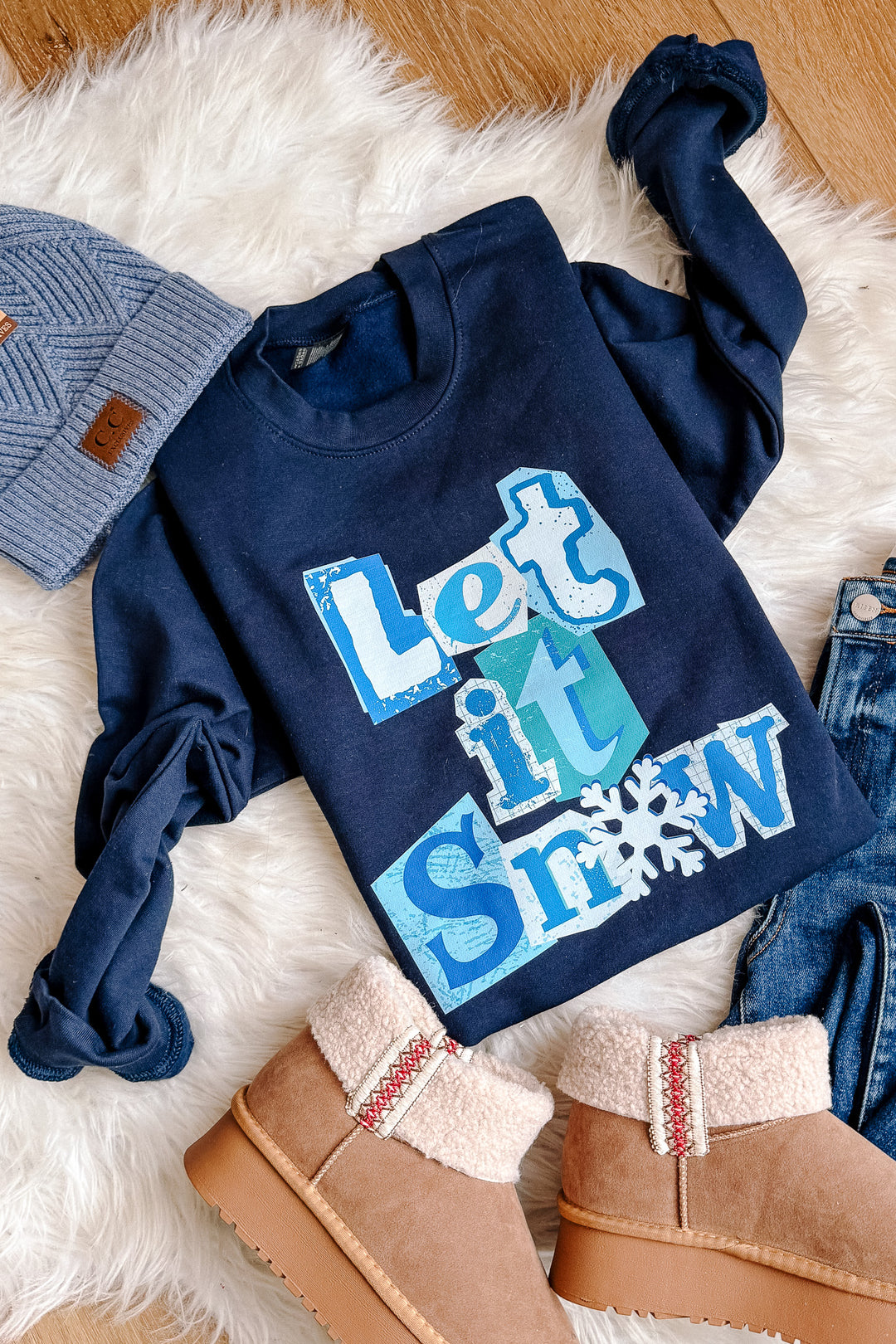 Let It Snow Graphic Sweatshirt - Navy