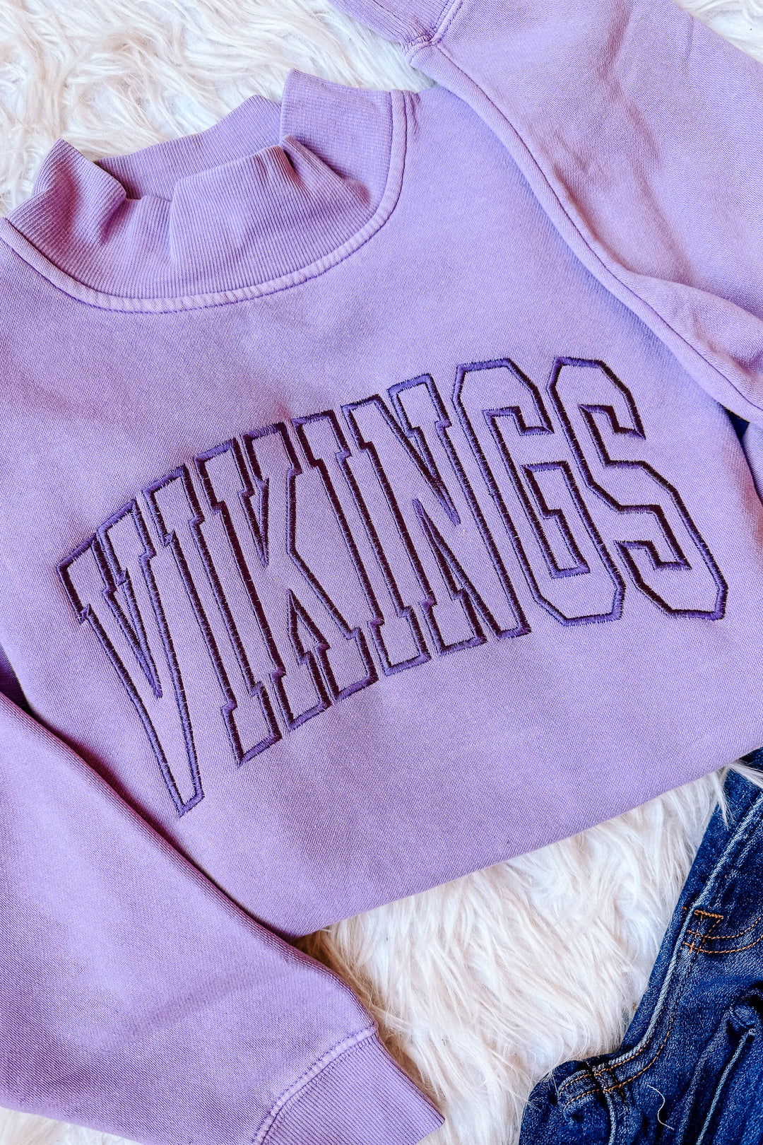 VIKINGS Embroidered Saltwash Mockneck - Orchid