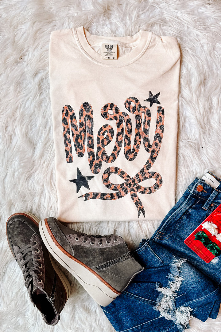 Wild Merry Ribbon Graphic Tee - Ivory