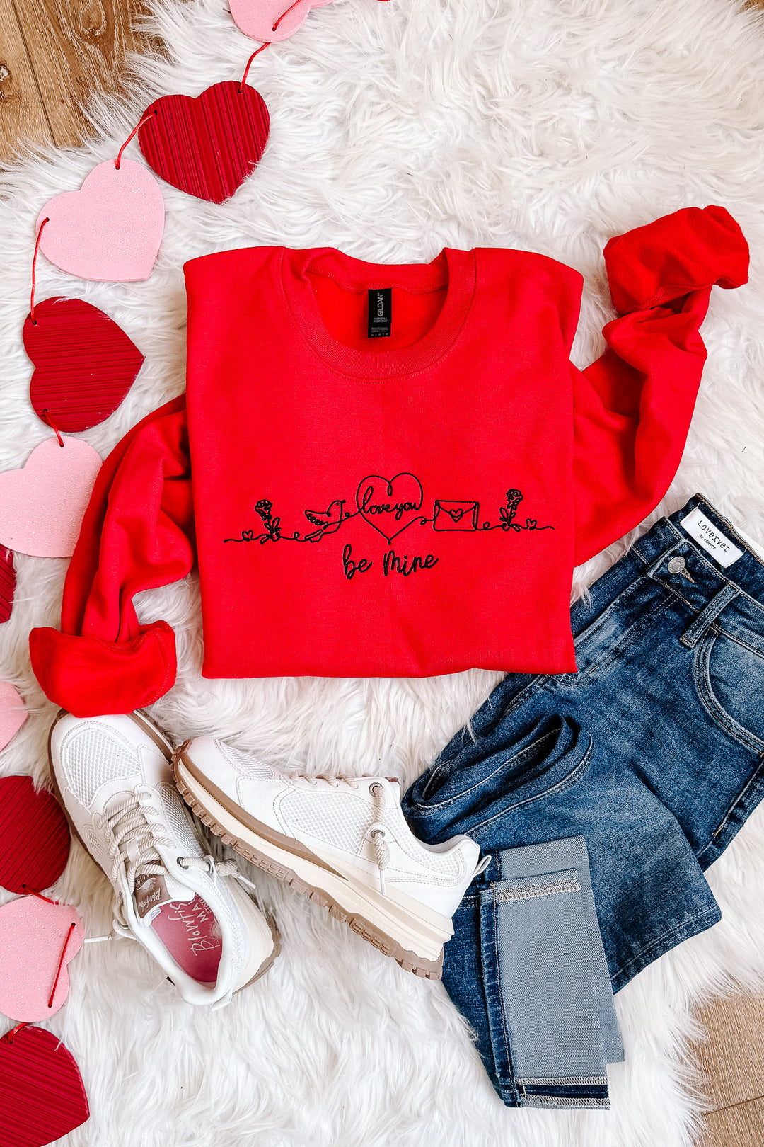 Be Mine Embroidered Line Art Graphic Sweatshirt - Red