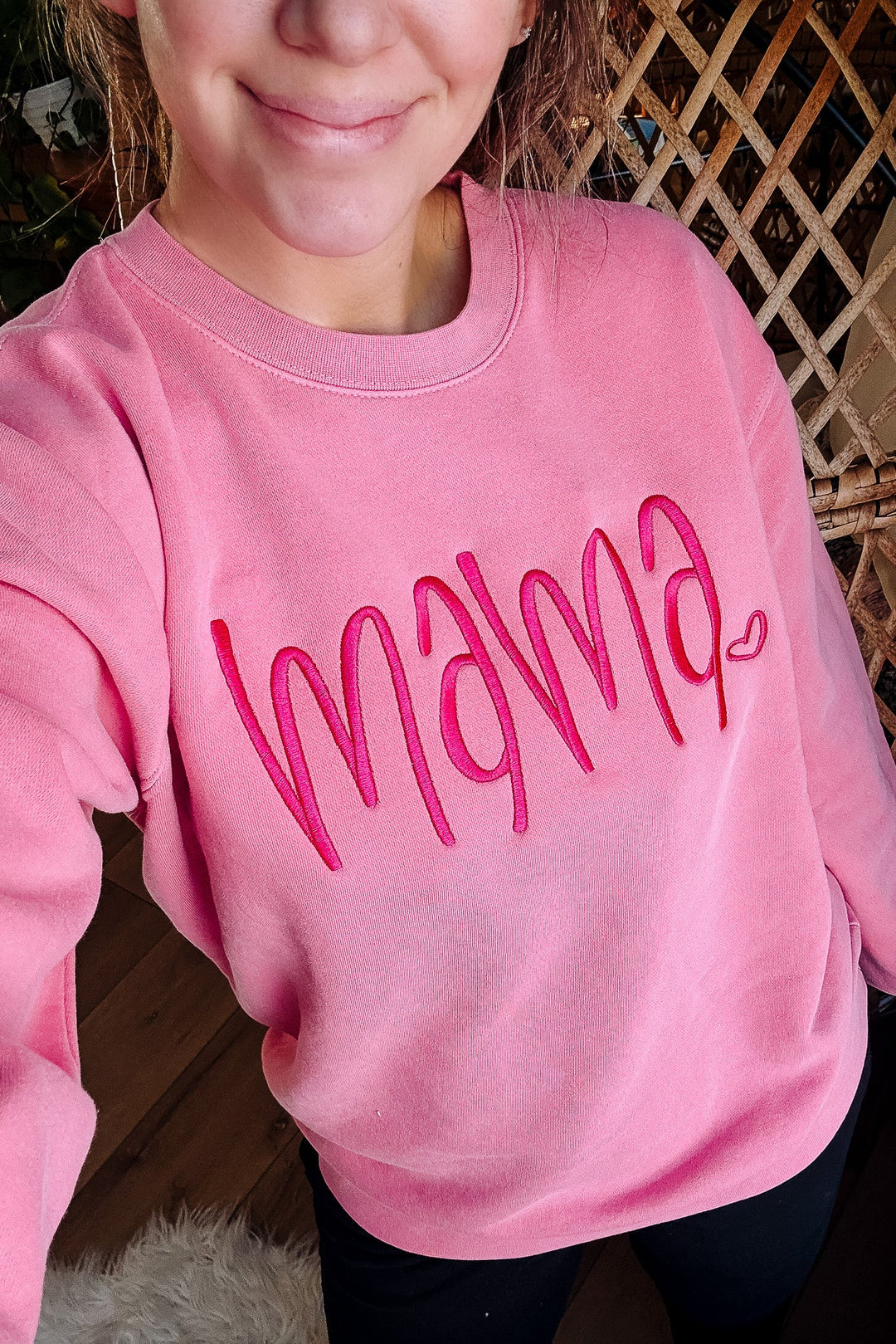 MAMA Heart Embroidered Sweatshirt - Pink