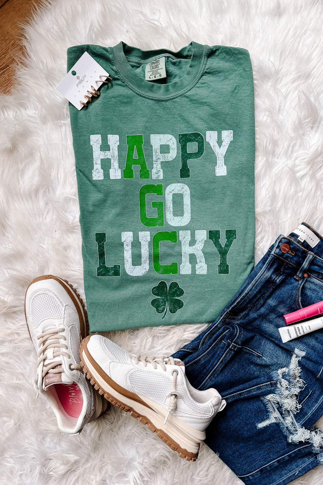 Happy Go Lucky Graphic Tee - Light Green